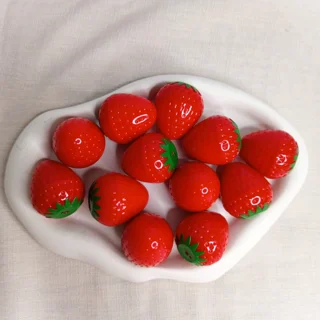 بالم لب توت فرنگی